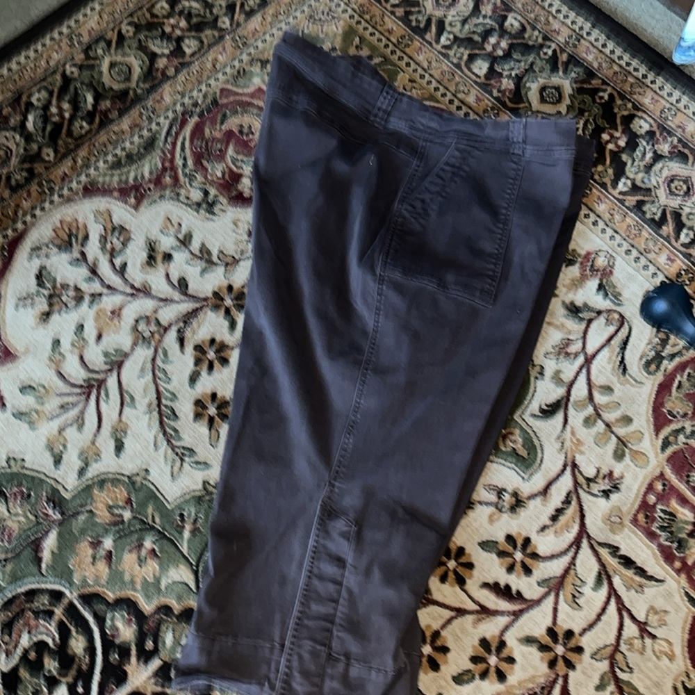 Plus Size 22 Brown Capris - Picture 3 of 6